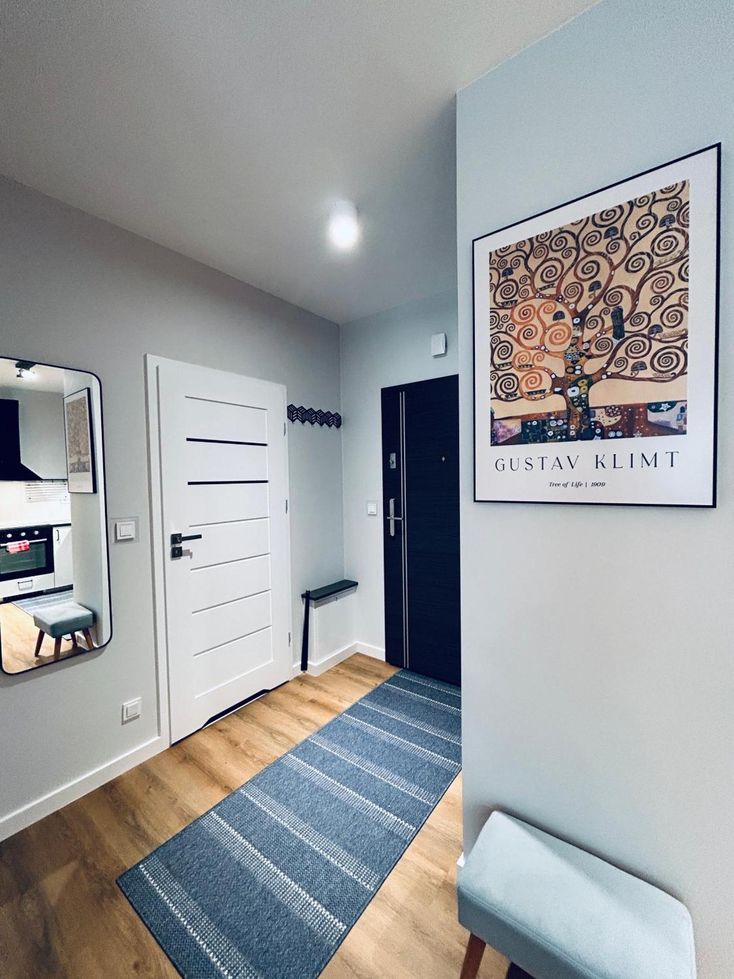 Boleslaviaapartments - Apartament Merci 4, Private Parking Free, Air Condition ブンツラウ エクステリア 写真